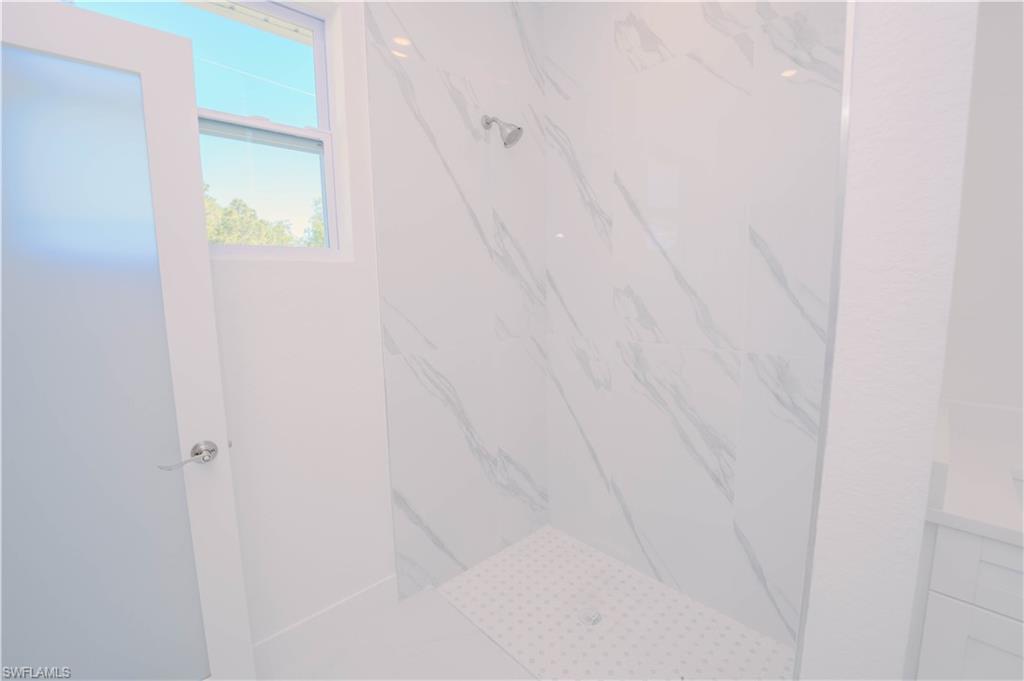 1034 Summa Blvd Property Photo 24