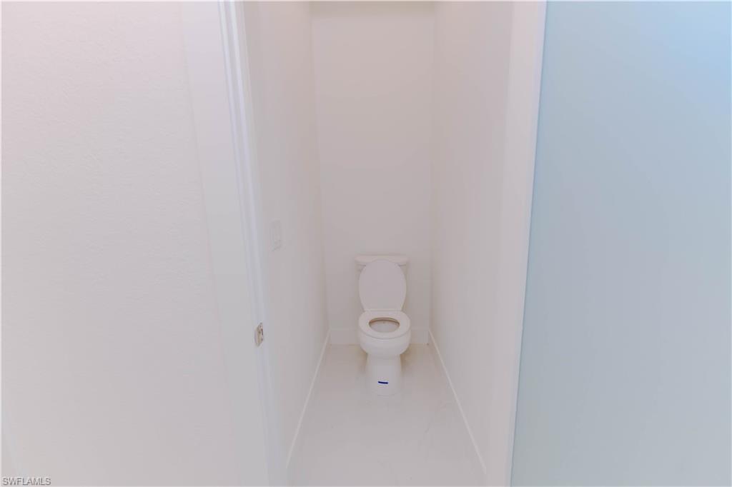 1034 Summa Blvd Property Photo 25