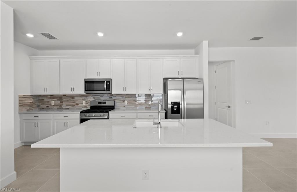 20226 Hartford Blvd Property Photo 13