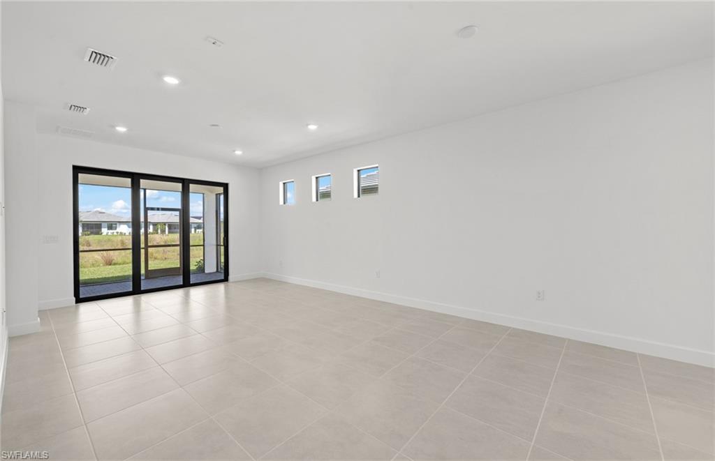 20226 Hartford Blvd Property Photo 15