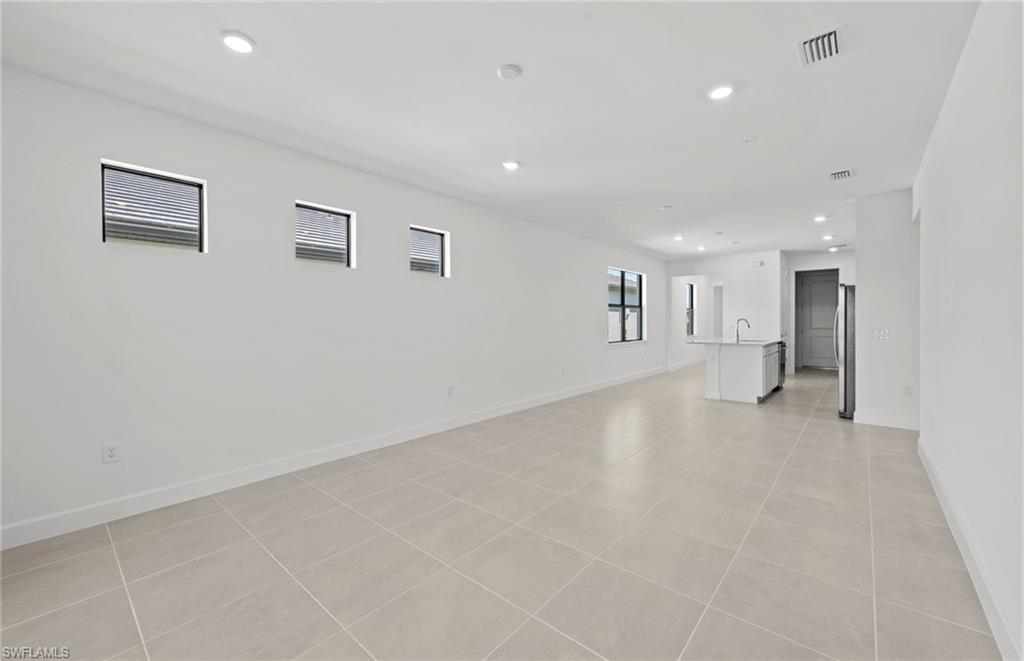 20226 Hartford Blvd Property Photo 16