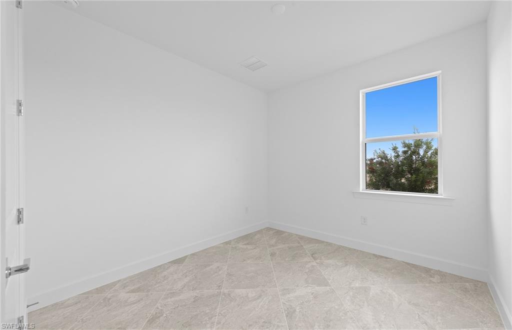 17313 Willow Tree Ln Property Photo 25