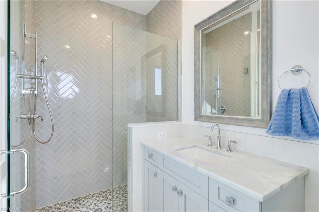 8180 Estero Blvd Property Photo 40