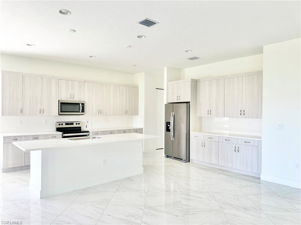 5048 Gambero Way Property Photo 4