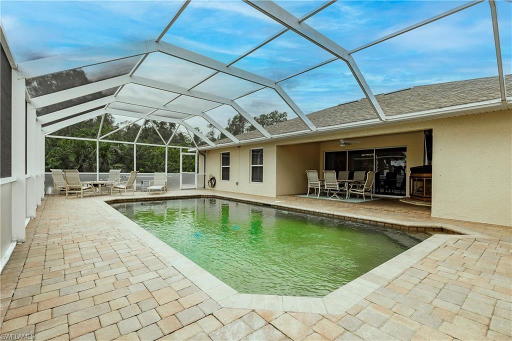 324 Parkdale Blvd Property Photo 40