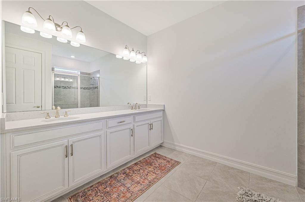 2916 Royal Gardens Ave Property Photo 15