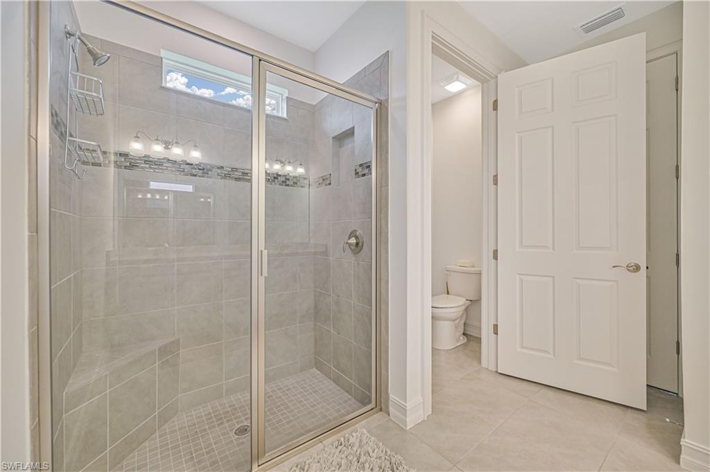 2916 Royal Gardens Ave Property Photo 16
