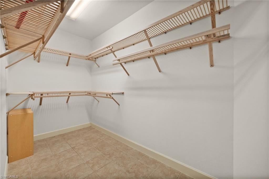 7037 Mill Run Cir Property Photo 39