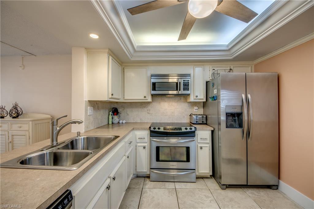 6662 Estero Blvd 411 Property Photo 17