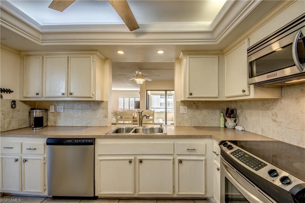 6662 Estero Blvd 411 Property Photo 20