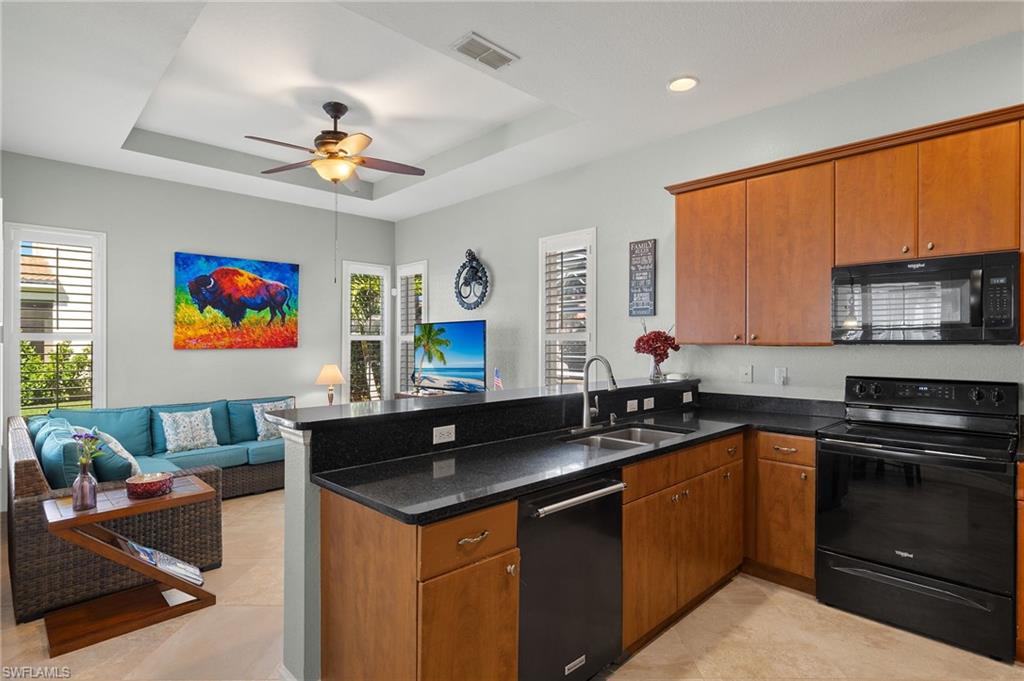 8940 Spring Mountain Way Property Photo 12