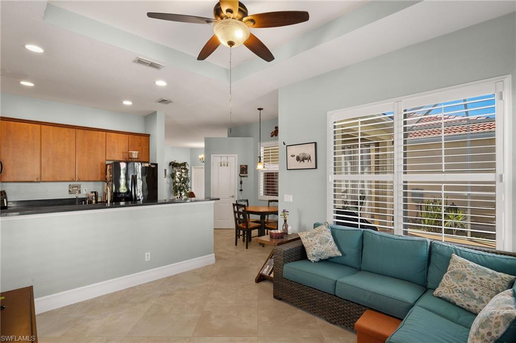 8940 Spring Mountain Way Property Photo 15