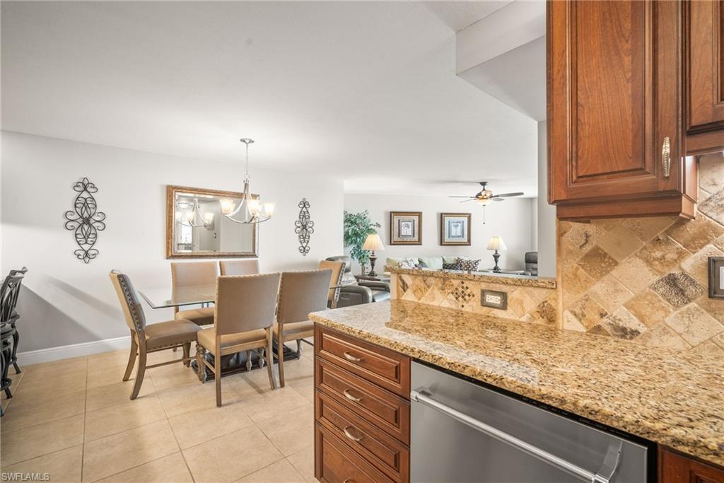 380 Seaview Ct # 307 Property Photo 8