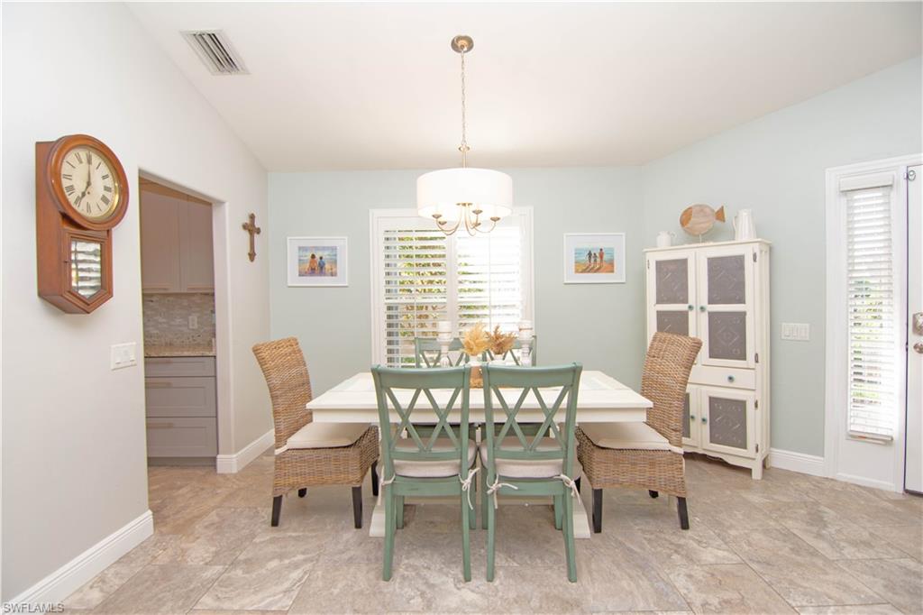 10021 Oakhurst Way Property Photo 12