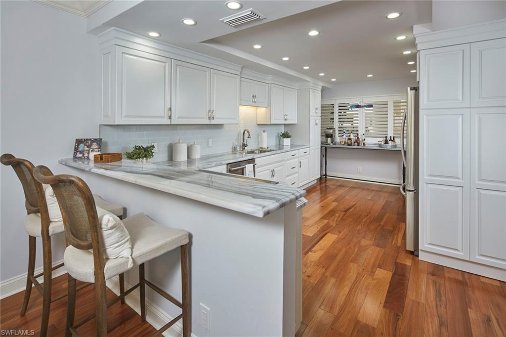 4051 Gulf Shore Blvd N # 1205 Property Photo 8