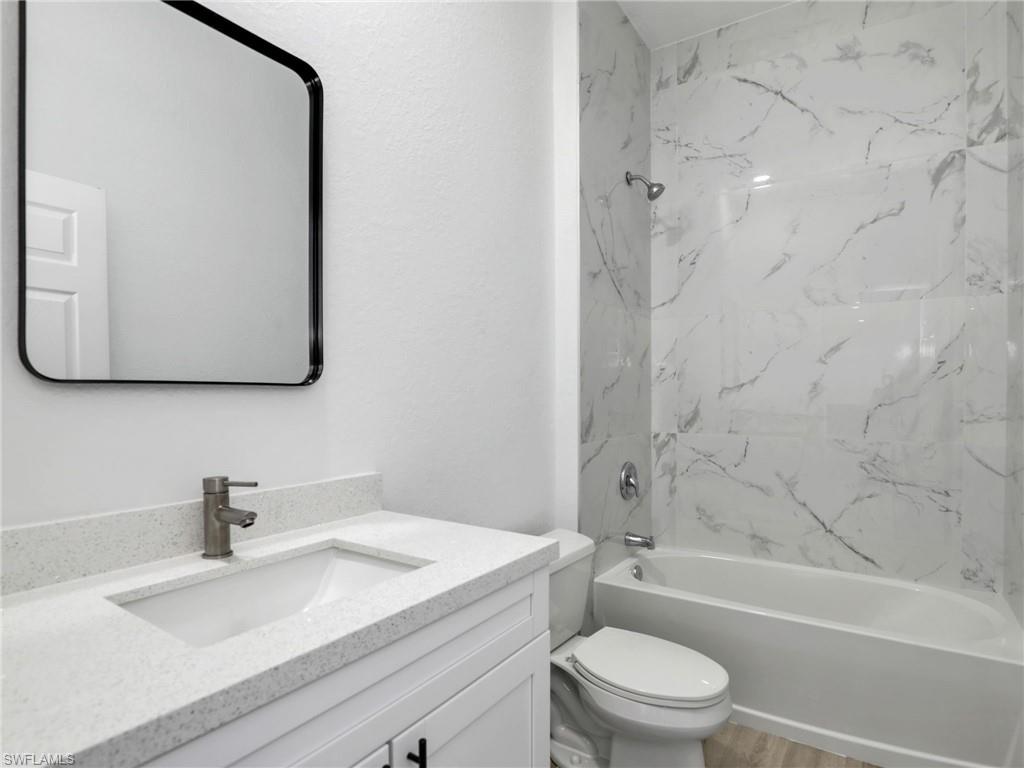 633 Cane St E Property Photo 23