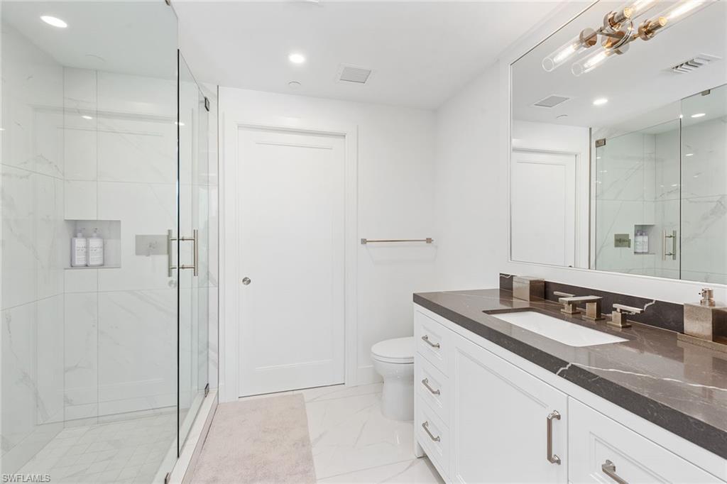 13945 Old Coast Rd 406 Property Photo 21