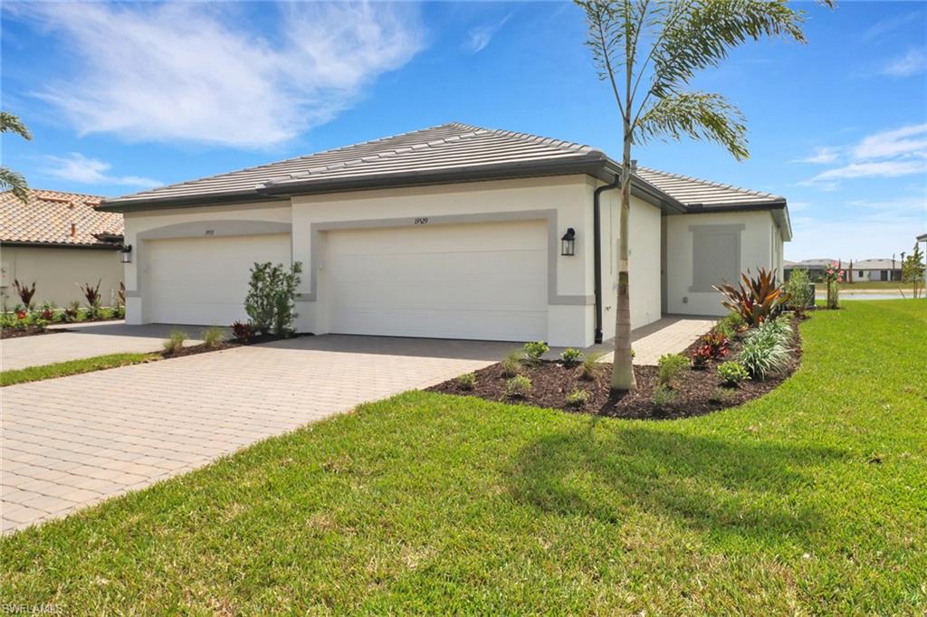 19529 Hinkley Dr Property Photo 2