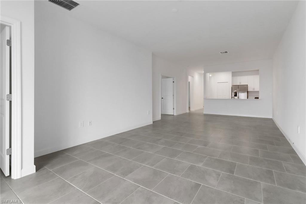 19529 Hinkley Dr Property Photo 9