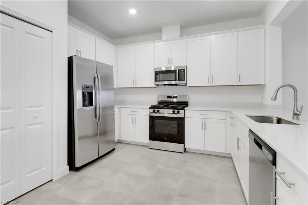19529 Hinkley Dr Property Photo 16