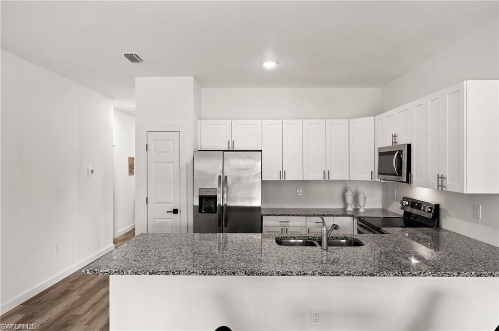 4745 29th St Sw Property Photo 5