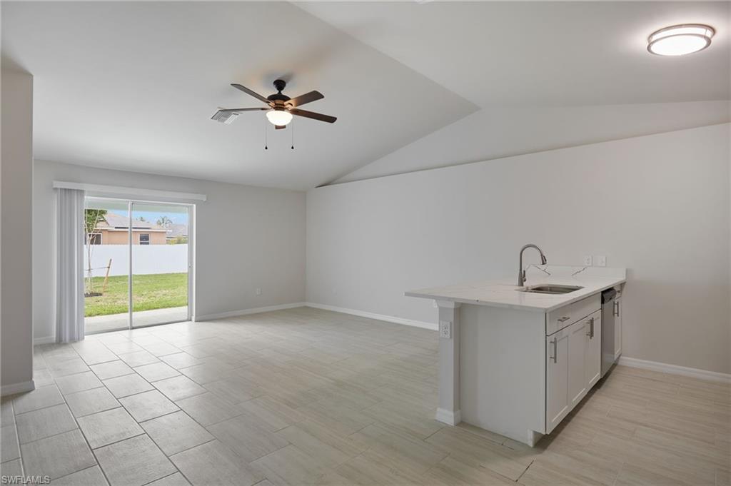 1044 Andalusia Blvd Property Photo 4