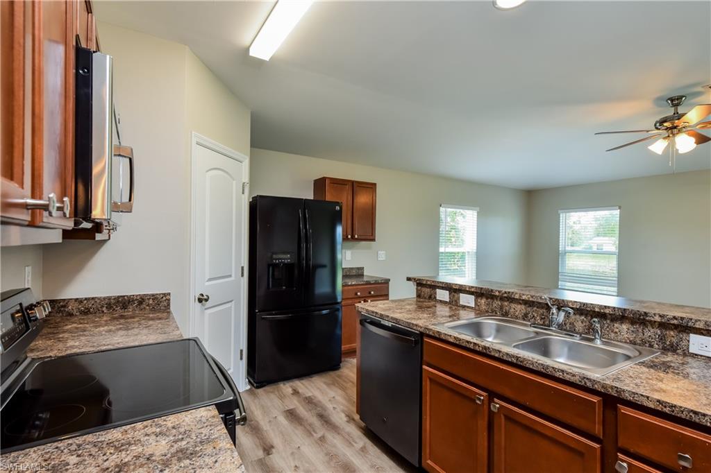 25091 Esmeralda Ct Property Photo 9