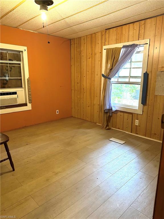 620 S Jinete St Property Photo 3