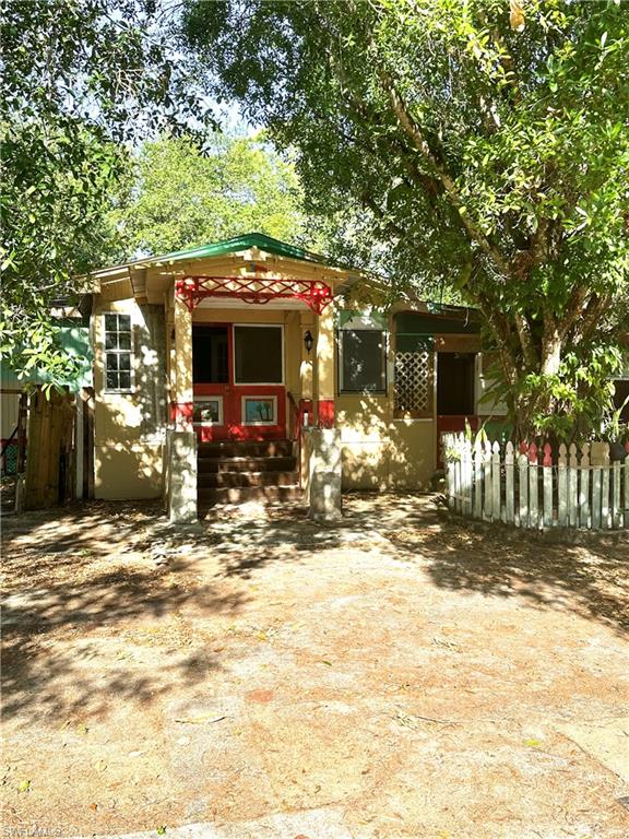 620 S Jinete St Property Photo 4