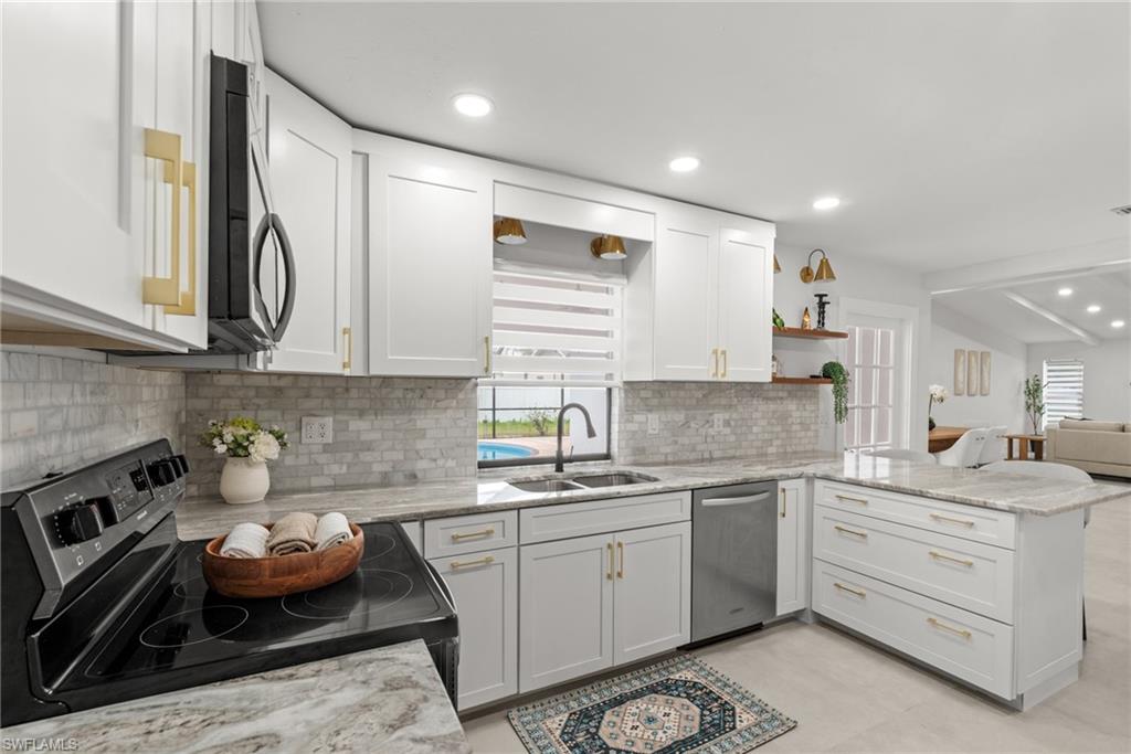 8487 Jenny Cae Ln Property Photo 10