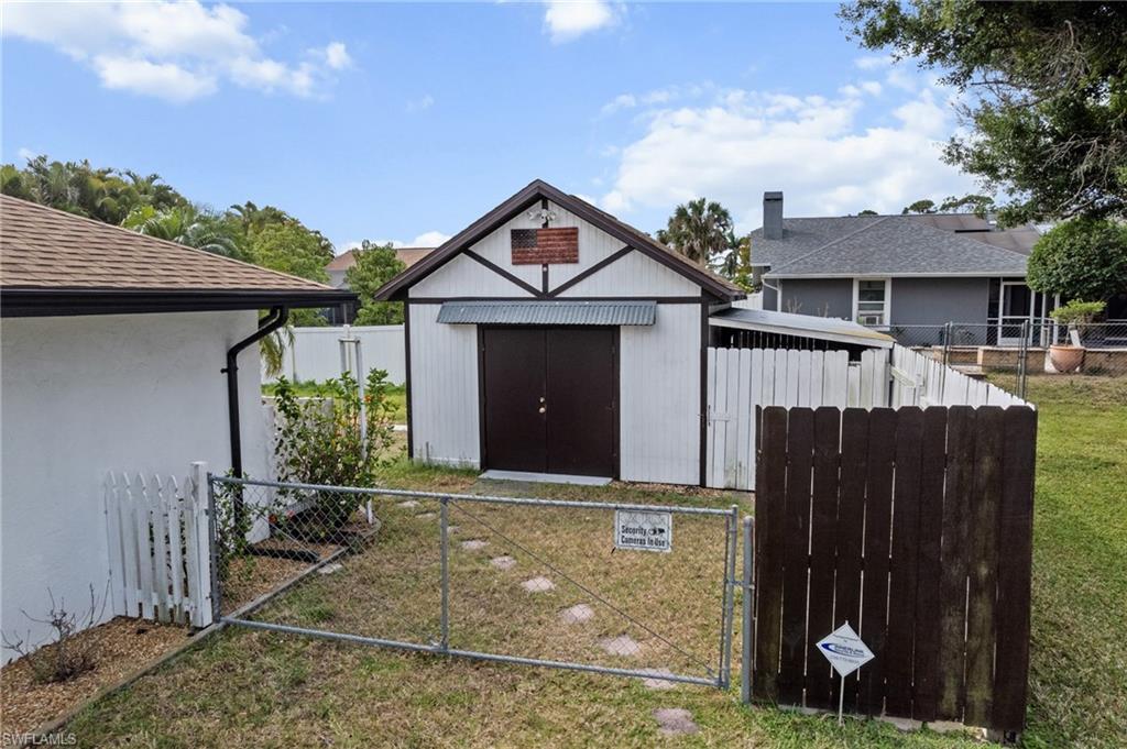 8487 Jenny Cae Ln Property Photo 41