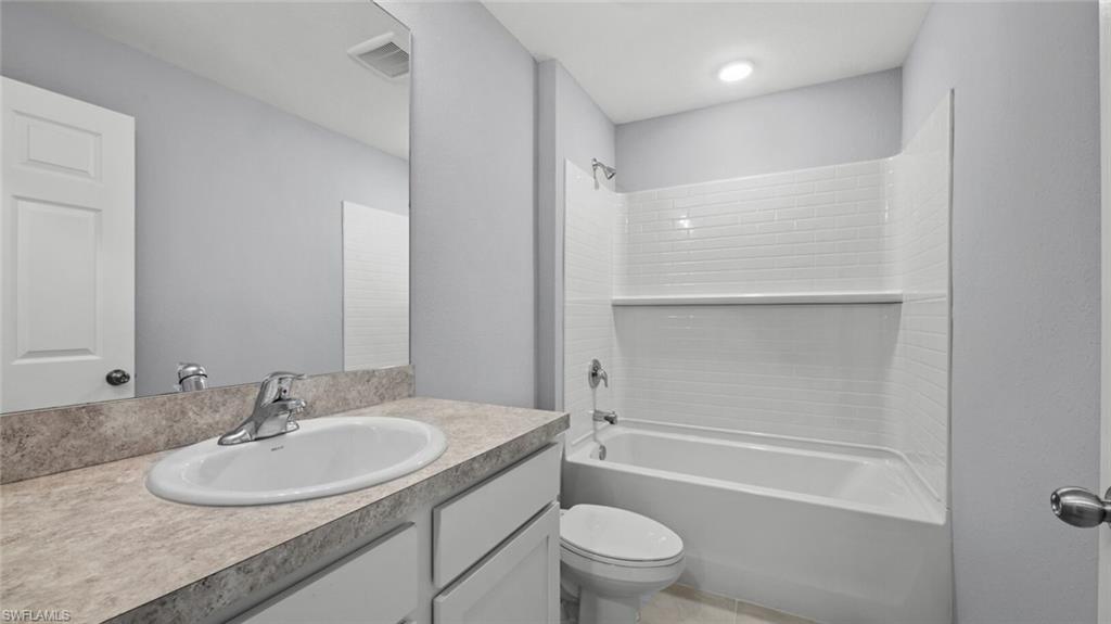 3218 42nd St W Property Photo 9