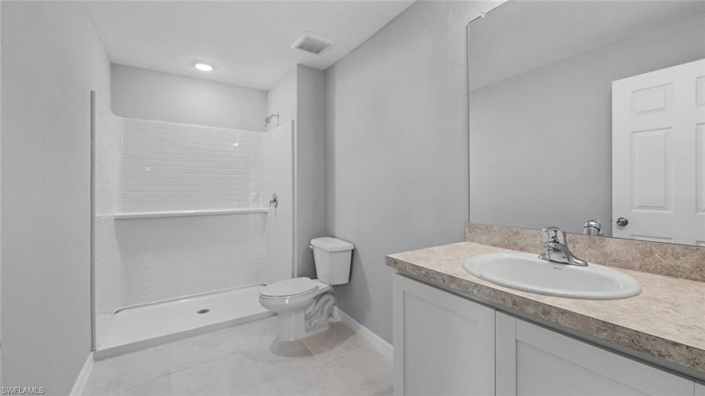 3218 42nd St W Property Photo 10