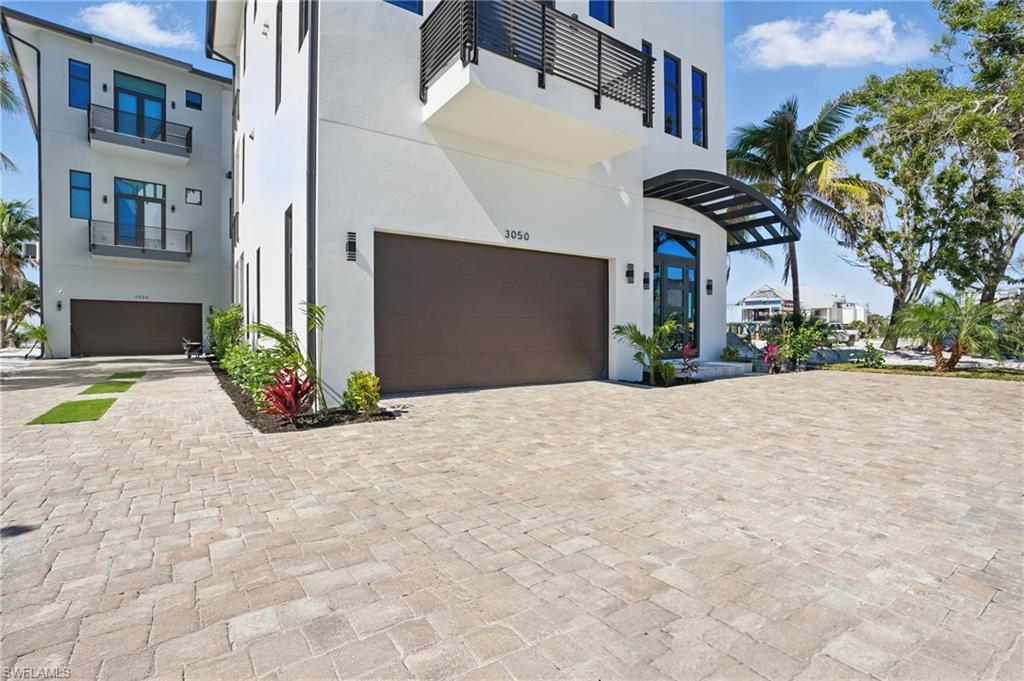 3050 Estero Blvd Property Photo 7