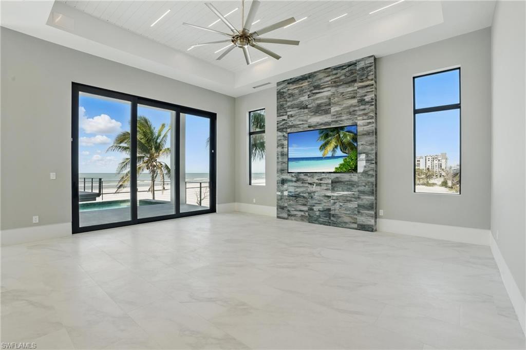 3050 Estero Blvd Property Photo 10