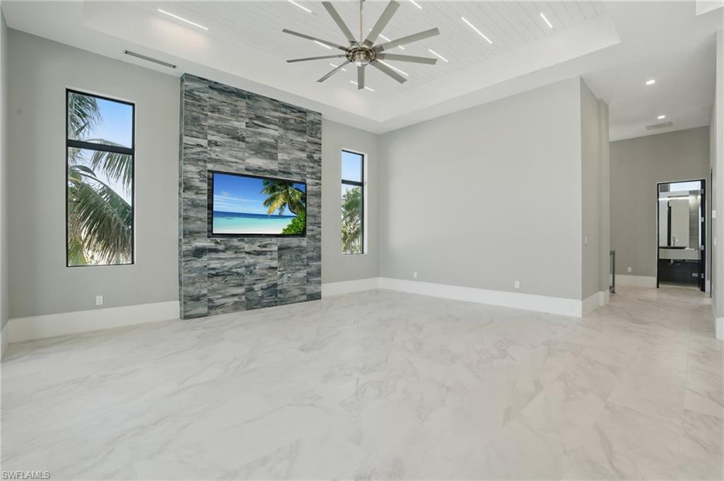3050 Estero Blvd Property Photo 14