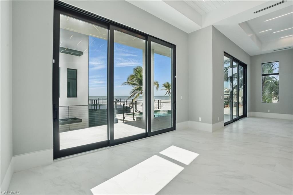 3050 Estero Blvd Property Photo 17