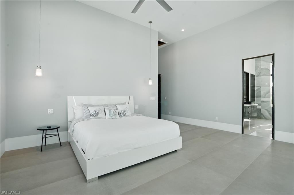 3050 Estero Blvd Property Photo 22