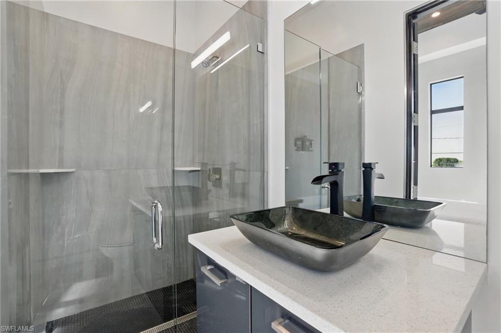 3050 Estero Blvd Property Photo 41