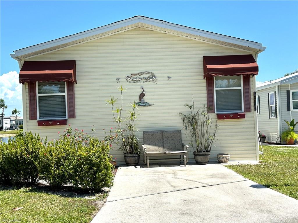 20081 Cobblestone Ct Property Photo