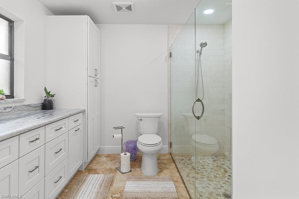 7090 Hendry Creek Dr Property Photo 17