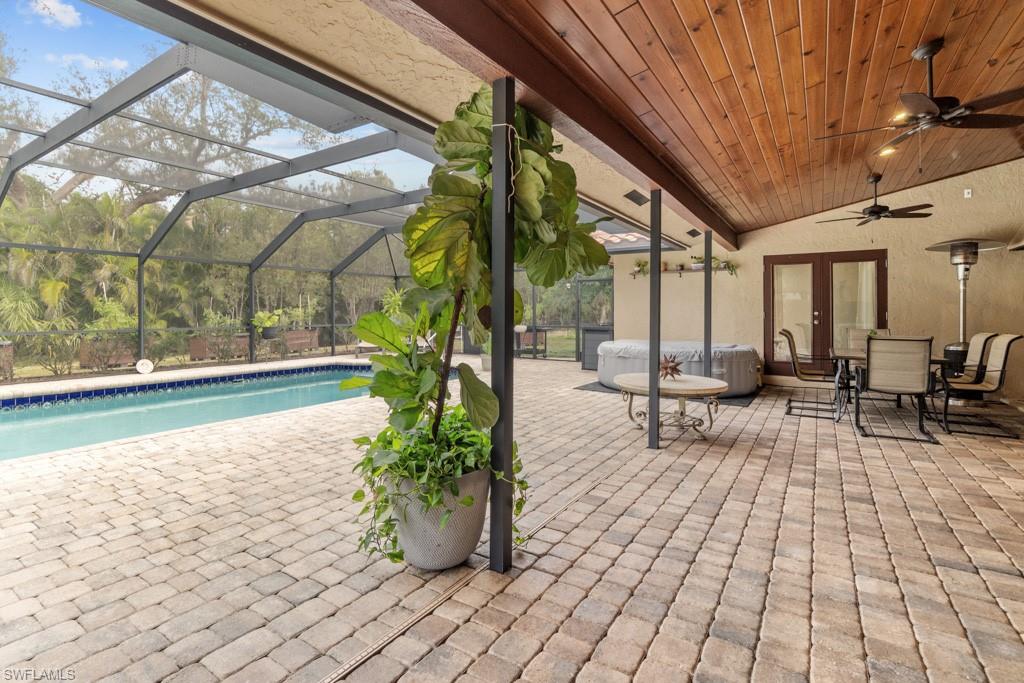 7090 Hendry Creek Dr Property Photo 34