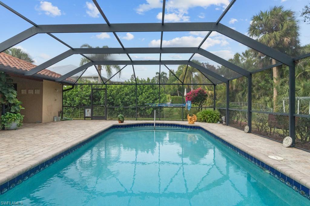 7090 Hendry Creek Dr Property Photo 39
