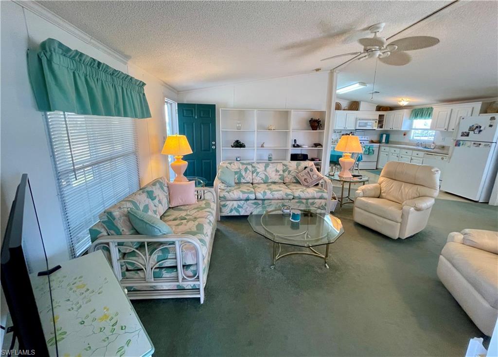 3888 Royal Palm Dr Property Photo 14