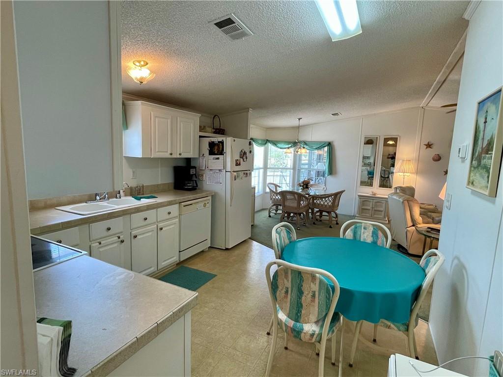 3888 Royal Palm Dr Property Photo 19