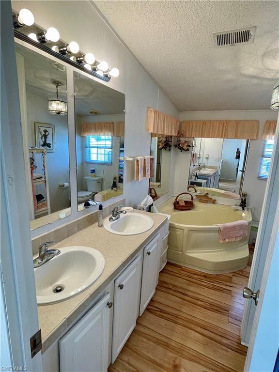 3888 Royal Palm Dr Property Photo 25