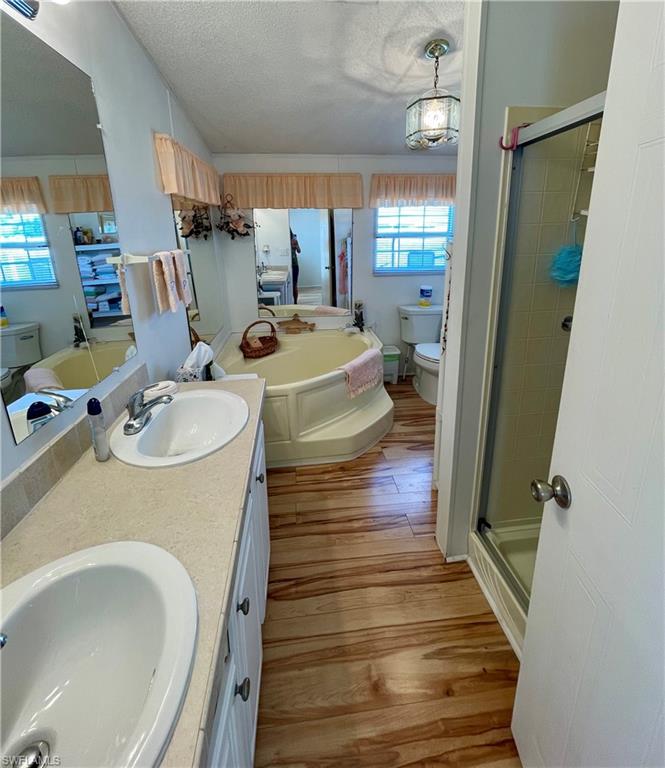 3888 Royal Palm Dr Property Photo 26
