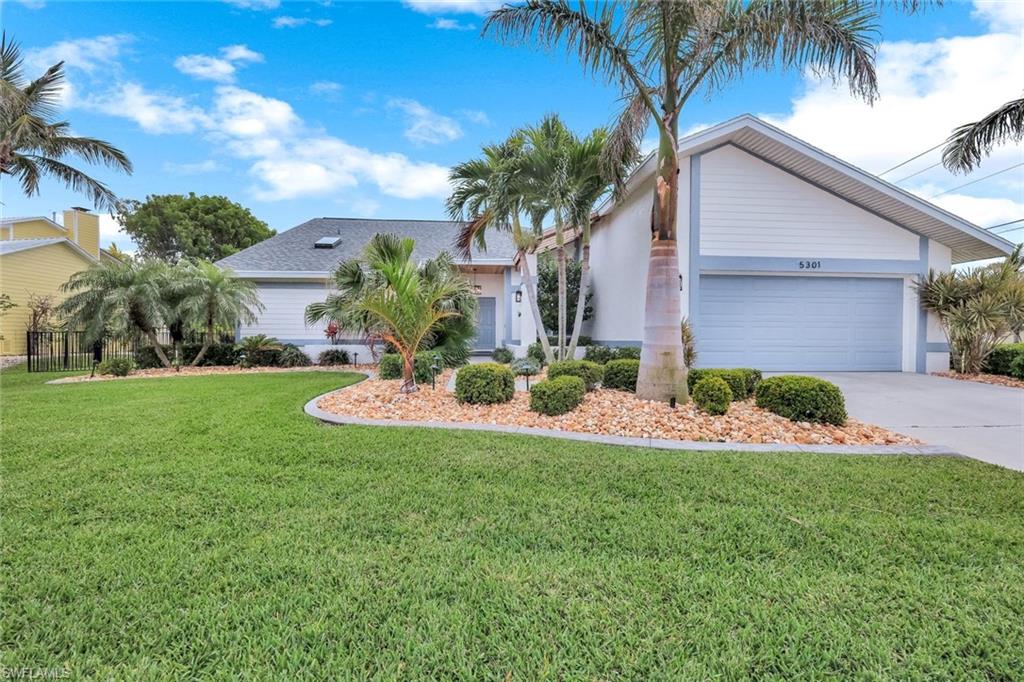5301 Chiquita Blvd S Property Photo 6