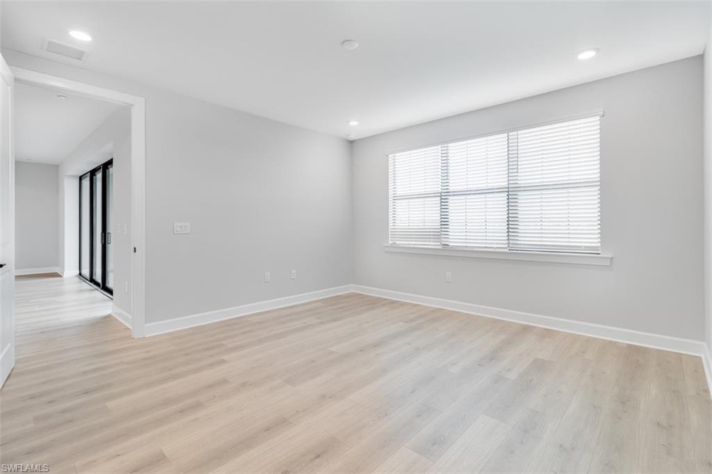 15328 Lucerna St # 103 Property Photo 20