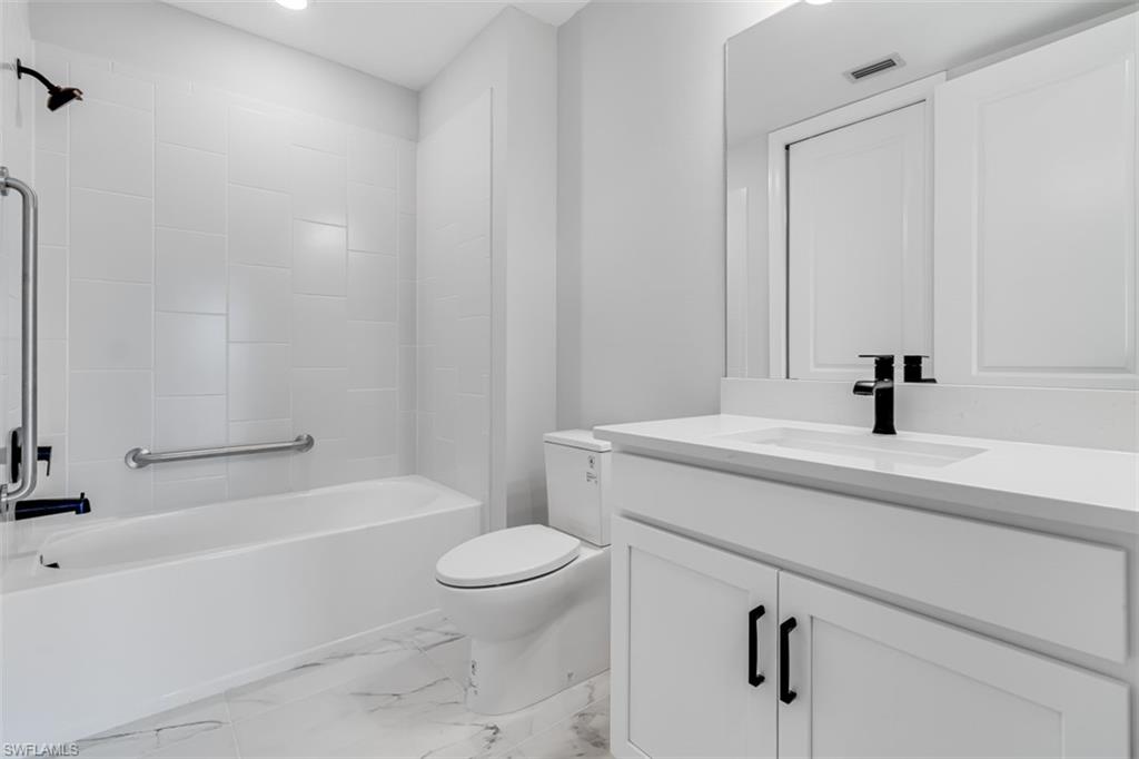 15328 Lucerna St # 103 Property Photo 21